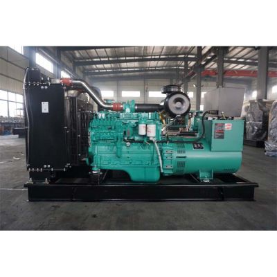 120kw東風康明斯柴油發電機組-東風康明斯6缸柴油機6BTAA5.9-G12柴油發電機組,缸徑/行程：102/120mm,柴油發電機組水冷發動機功率140KW,柴油發電機組配套馬拉松斯坦福發電機。廠價直銷歡迎選購：13773399855。
