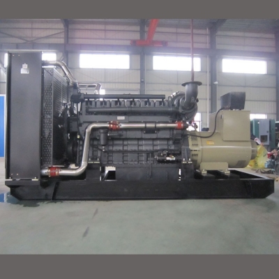 700kw上柴動(dòng)力柴油發(fā)電機(jī)組-上柴股份6缸柴油機(jī)6KTAA25-G32柴油發(fā)電機(jī)組,缸徑/行程：170/185mm,柴油發(fā)電機(jī)組水冷發(fā)動(dòng)機(jī)功率754KW,柴油發(fā)電機(jī)組配套馬拉松斯坦福發(fā)電機(jī)。廠價(jià)直銷歡迎選購：13773399855。