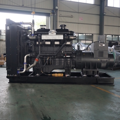 400kw上柴動(dòng)力柴油發(fā)電機(jī)組-上柴股份6缸柴油機(jī)6KTAA25-G36柴油發(fā)電機(jī)組,缸徑/行程：170/185mm,柴油發(fā)電機(jī)組水冷發(fā)動(dòng)機(jī)功率506KW,柴油發(fā)電機(jī)組配套馬拉松斯坦福發(fā)電機(jī)。廠價(jià)直銷歡迎選購：13773399855。